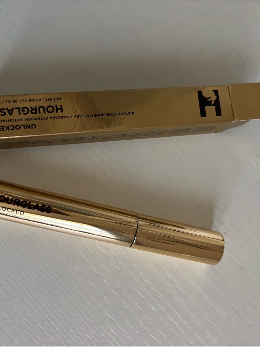 Hourglass Unlocked Defining and Lengthening Tubing mascara in Espresso